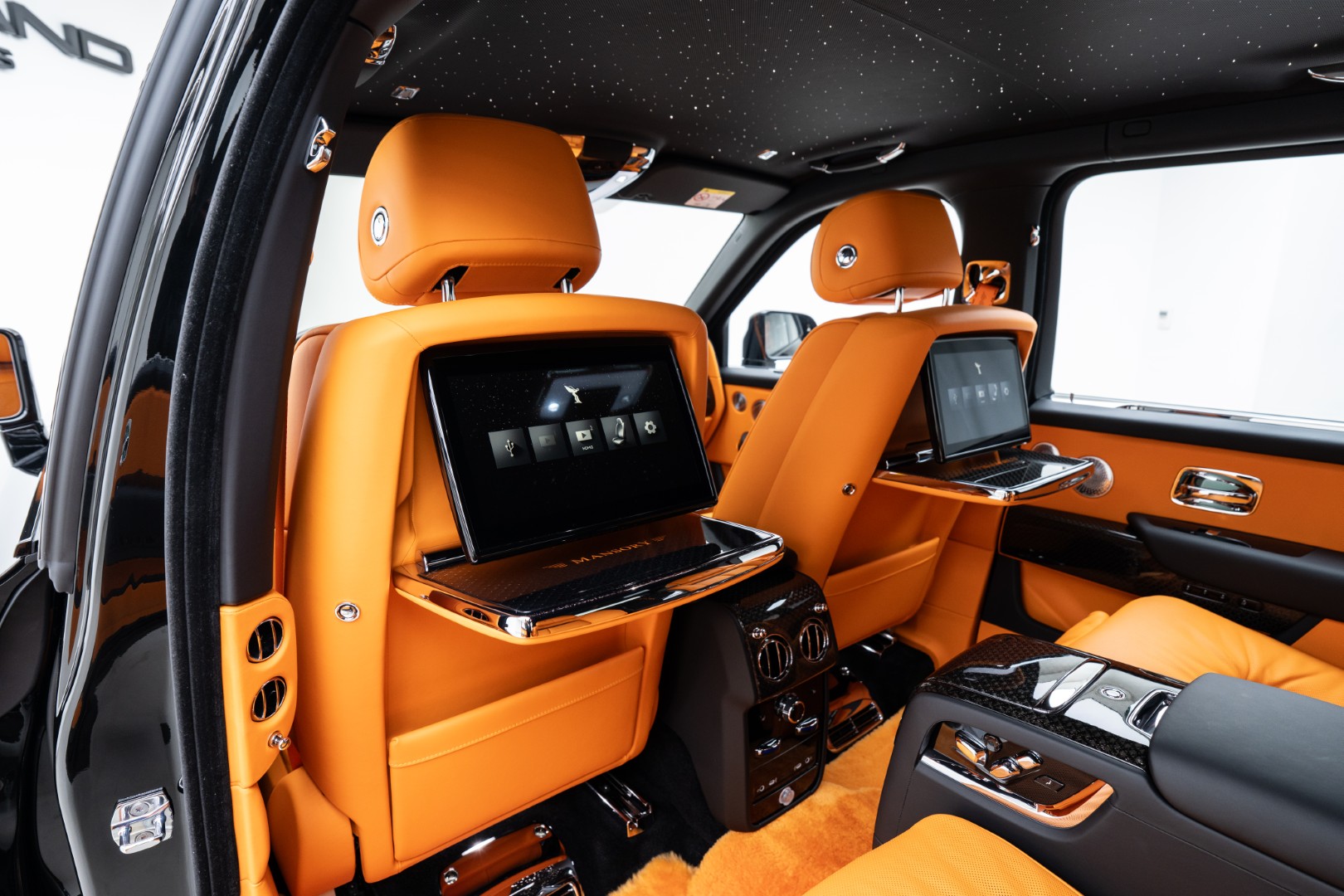 2026 ROLLS ROYCE CULLINAN BLACK BADGE BY MANSORY | GCC | WARRANTY SERVICE | FULL CARBON